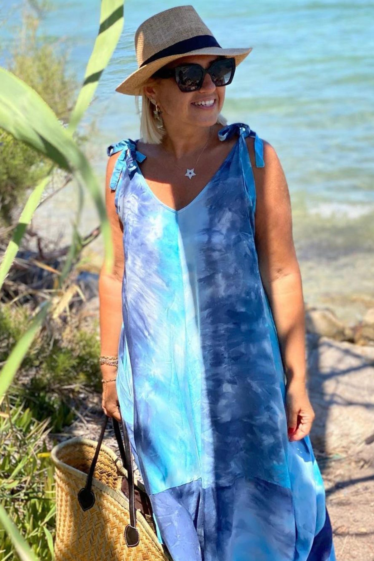 Omuzdan Bağlamalı Batik ElbiseUK22321211223-MAVI-STD