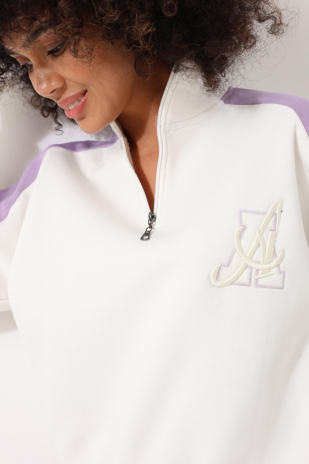 Lila Kadın Yarım Balıkçı Yaka Fermuarlı Blok Parçalı Nakış Detaylı Oversize Sweatshirt - 2451