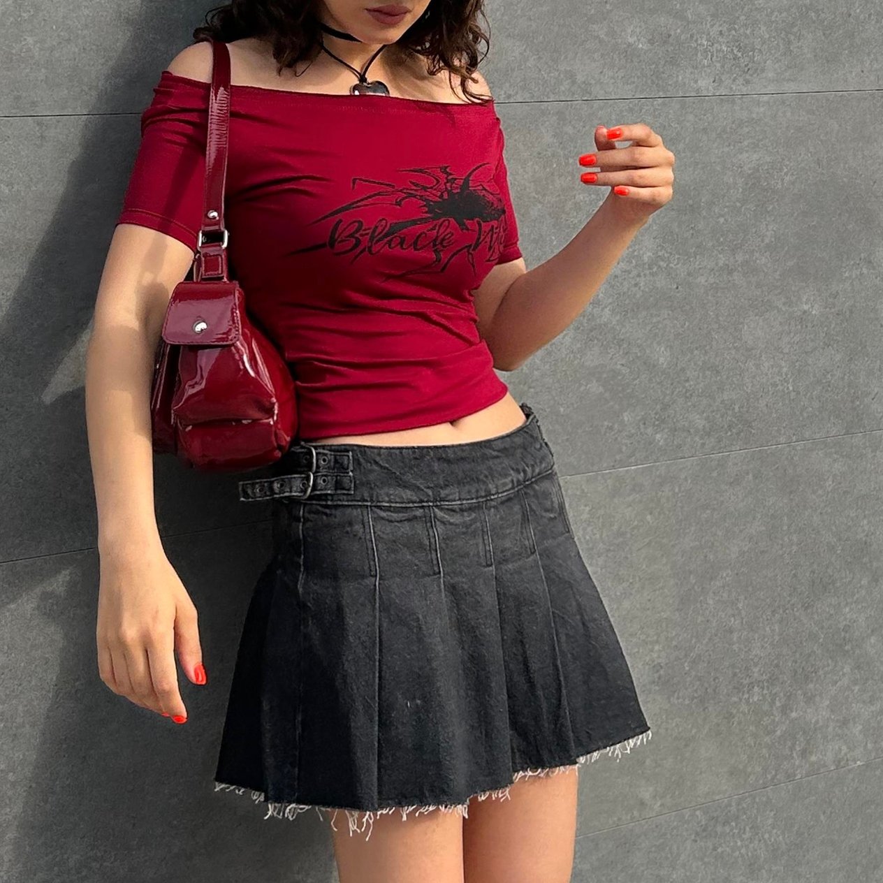 Bordo Black Widow Omuzu Açık Spider Kısa Kollu Crop