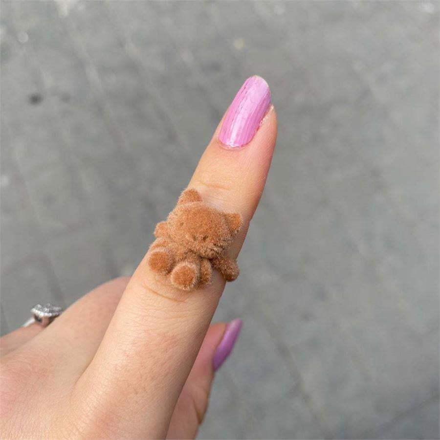 Kahverengi Tüylü Hello Kitty Yüzük