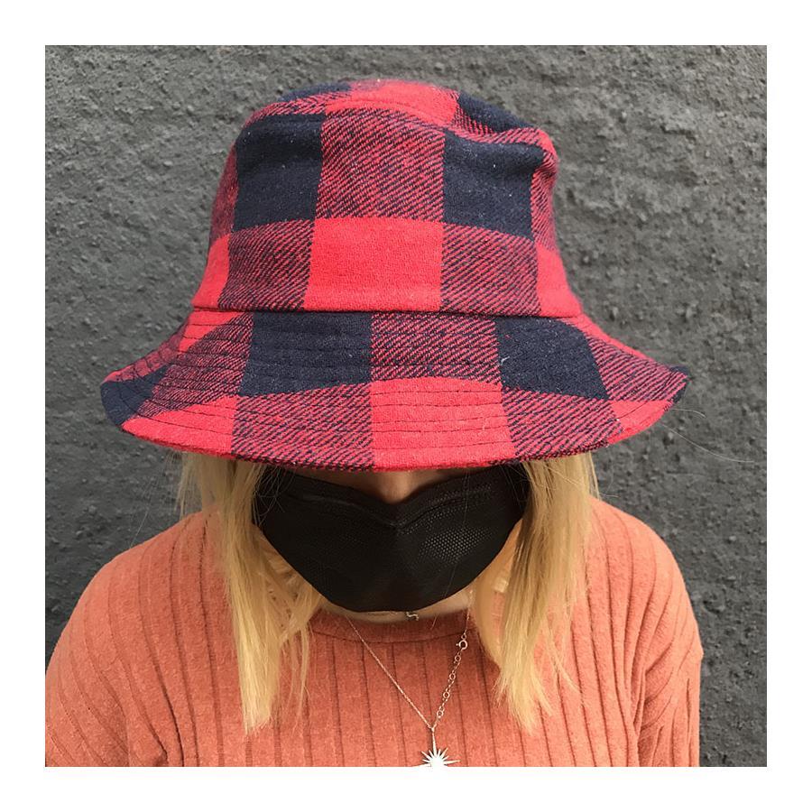 Kırmızı Siyah Ekose Desen Kaşe Kumaş Bucket Şapka