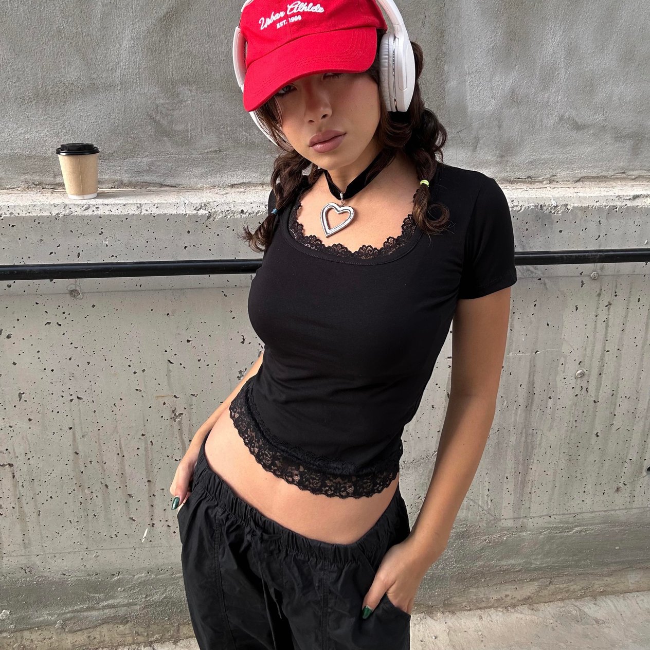 Siyah Basic Dantel Detaylı Kısa Kollu Crop