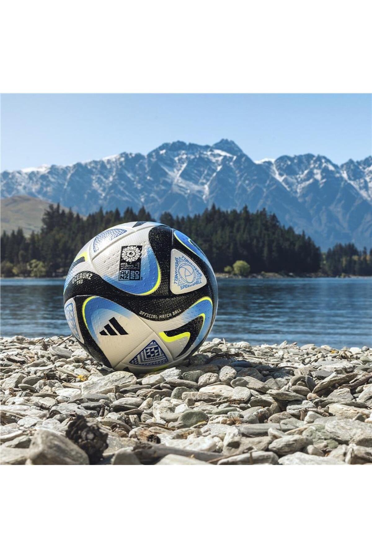 Adidas Profesyonel Futbol Topu Ht9011