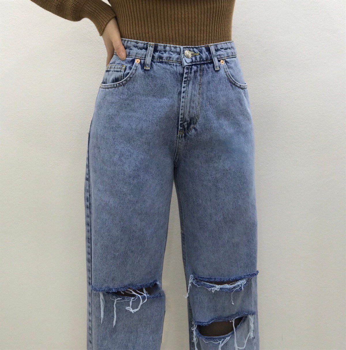 Bayan yırtıklı model bol pantolon 7657641