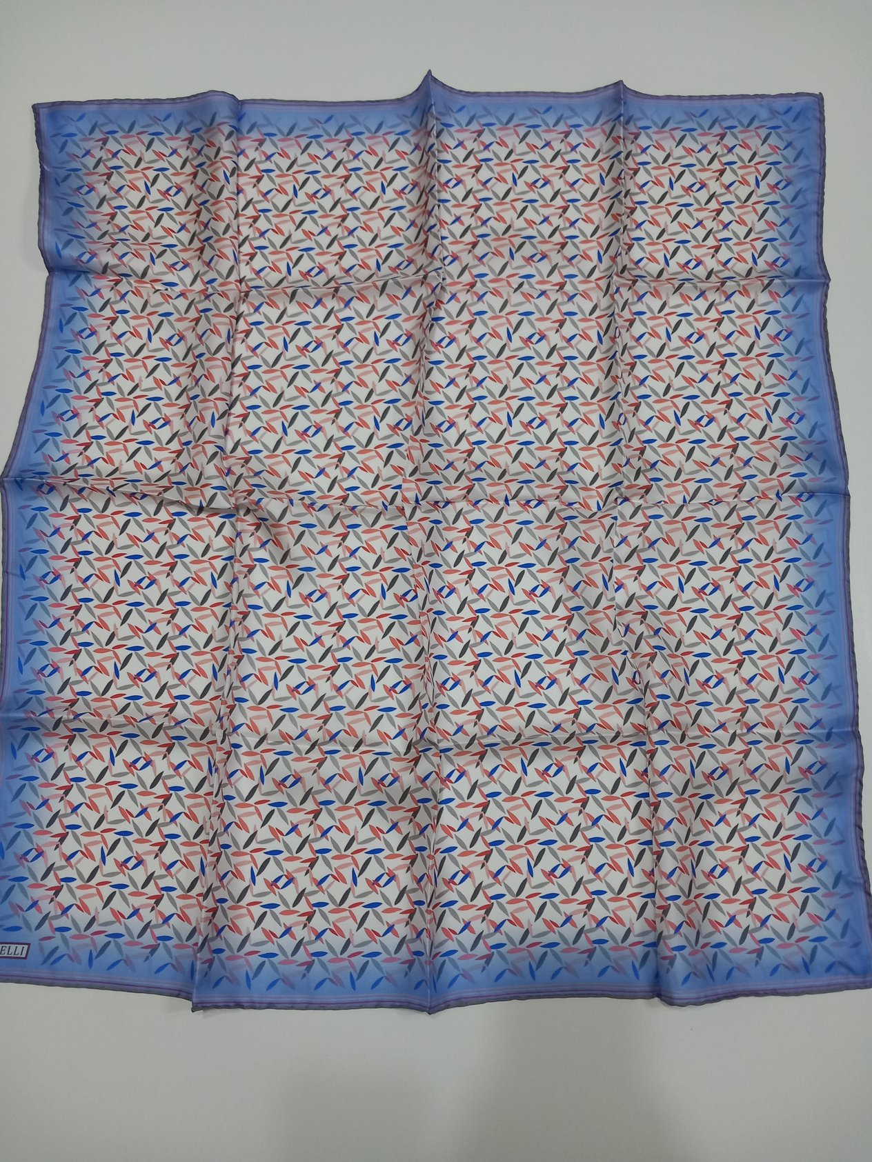 Belli Mavi Somon Geometrik Desen Tivil İpek Eşarp-E24YA4027D01-02-KVS0541
