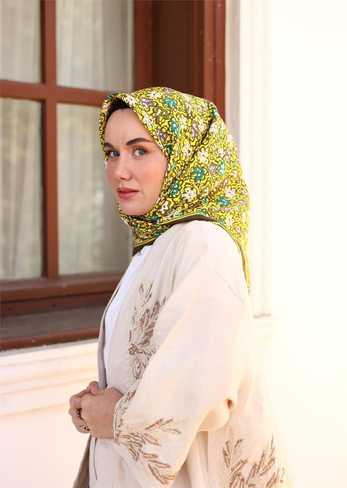 Silk Home Yeşil Sarı Çıtır Çiçek Desenli Tivil İpek Eşarp-11428-34
