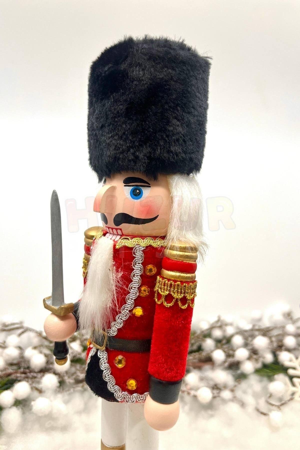30 Cm Kılıçlı Fındıkkıran Kırmızı Renkli Kurşun Asker Kadife Kıyafetli Nutcracker Yılbaşı Dekoru