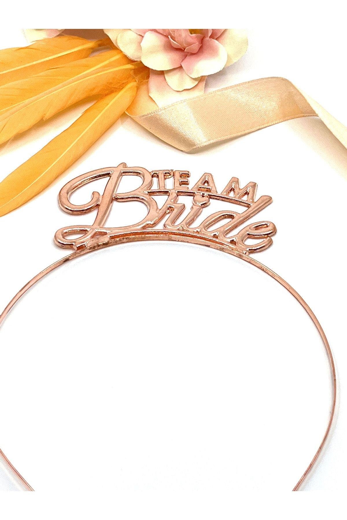 Team Bride Yazılı Nedime Tacı Metal Taç Rose Gold Renkli Bakır Renginde Bekarlığa Veda Partisi