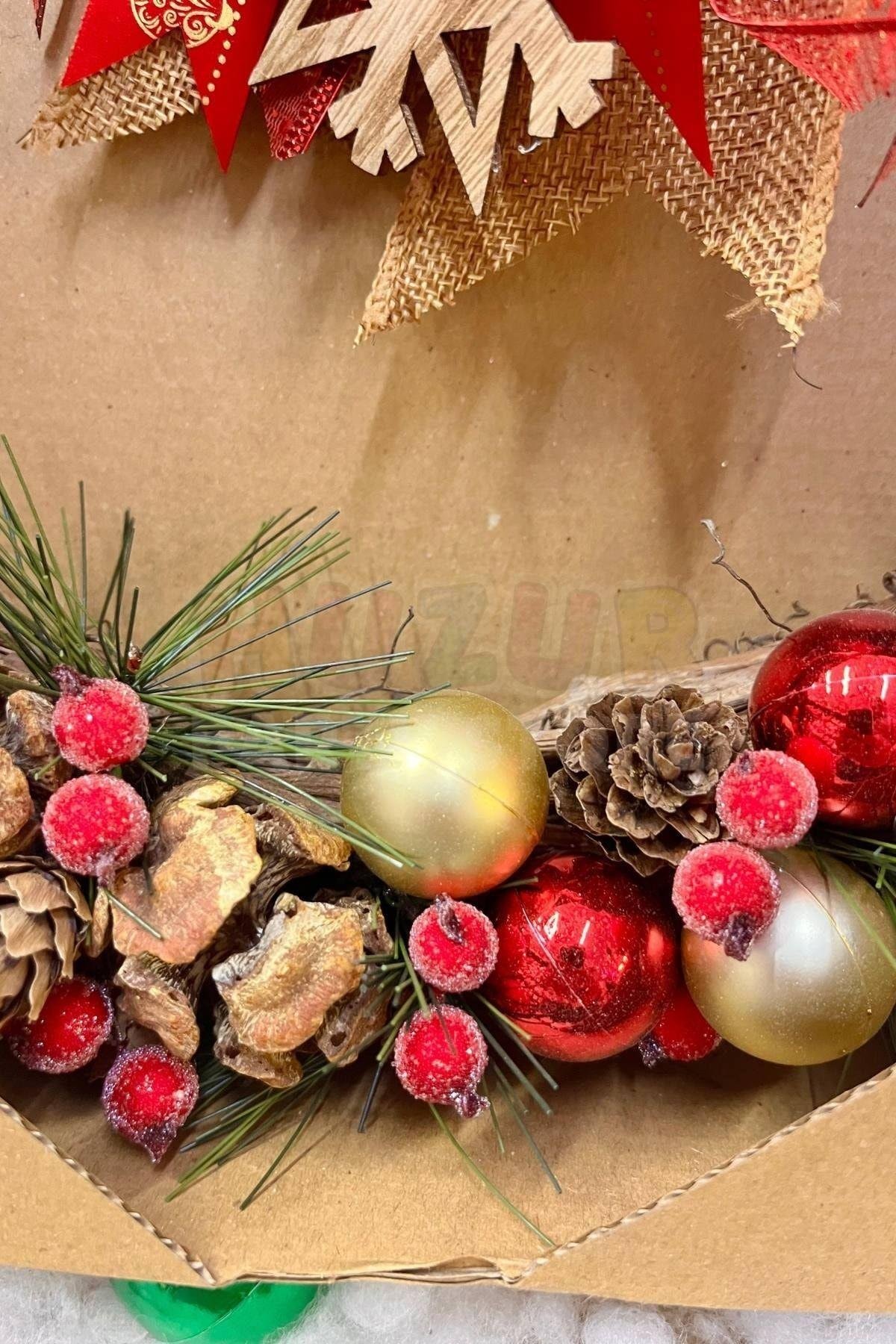 Yılbaşı Kapı Süsü 33x33 Cm Yeni Yıl Karşılama Dekoru Christmas Çelengi Kapı Çiçeği Dekoratif Fiyonk
