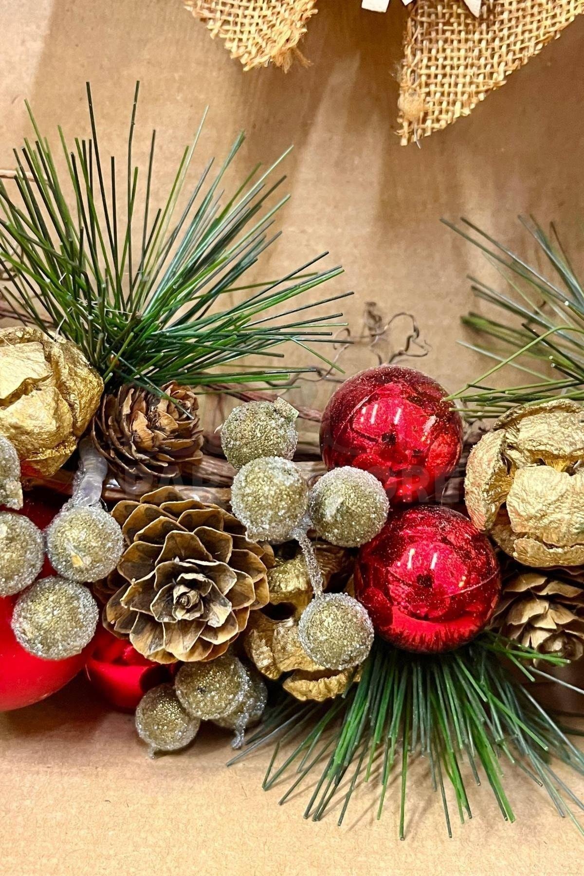 Yılbaşı Kapı Süsü 33x36 Cm Yeni Yıl Karşılama Dekoru Christmas Çelengi Kapı Çiçeği Dekoratif Fiyonk