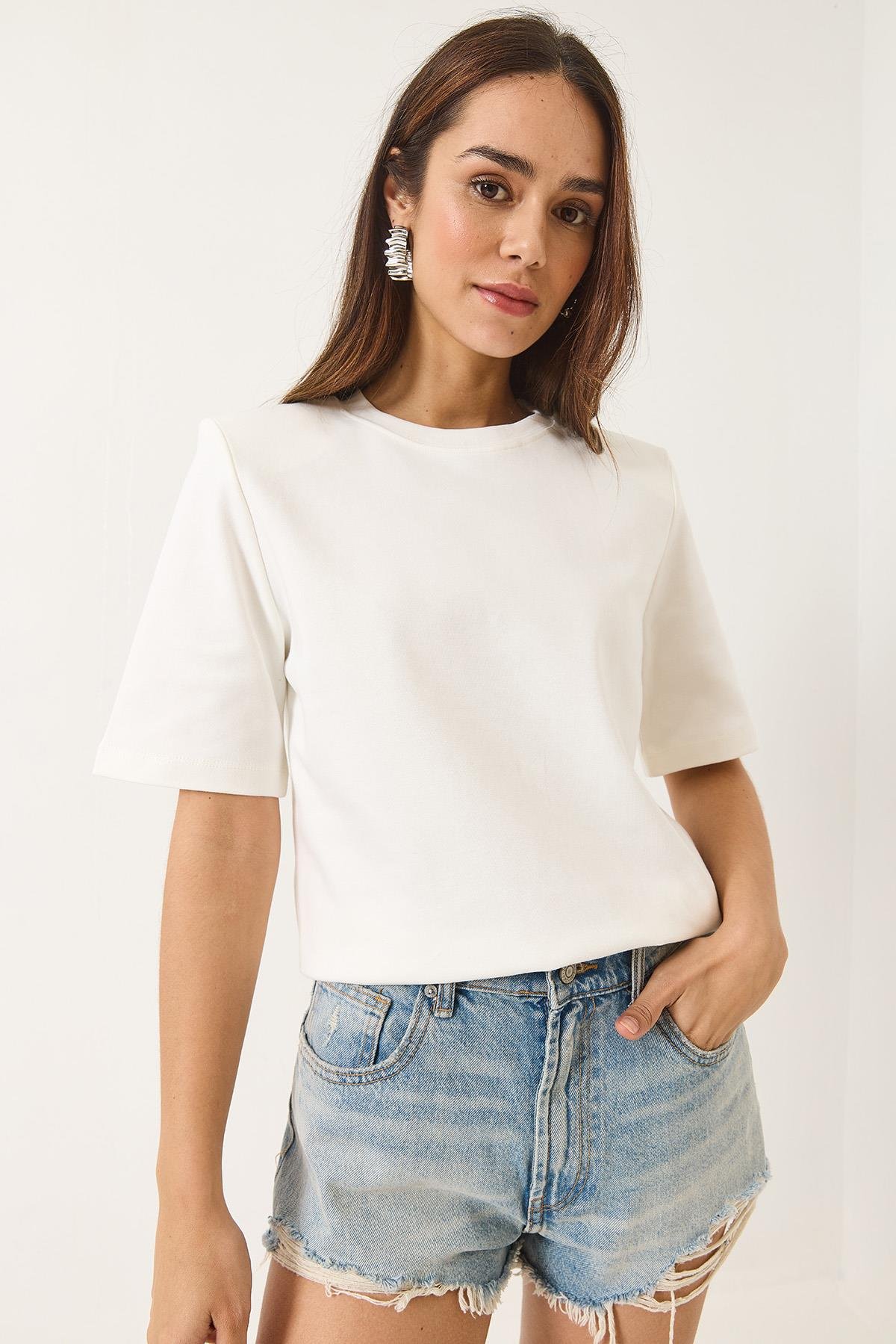 Bisiklet Yaka Vatkalı Pamuklu Basic T-Shirt 241134 60283128 - Beyaz