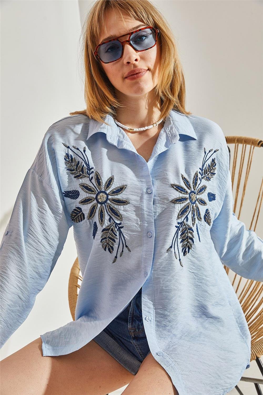 Kadın Nakışlı İşlemeli Taşlı Oversize Gömlek 60251027 - Bebe Mavisi