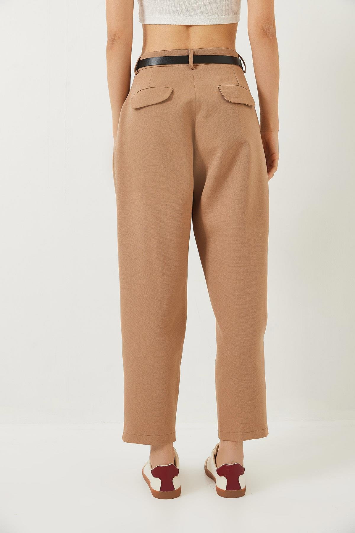 Kemerli Cep Detaylı Havuç Pantolon 60283065 - Camel