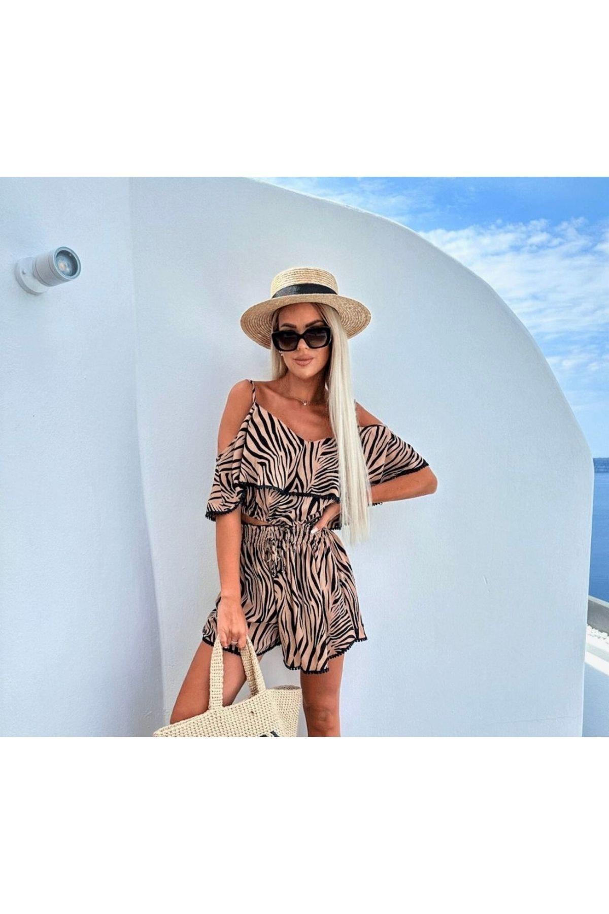 Zebra desen şortlu takım