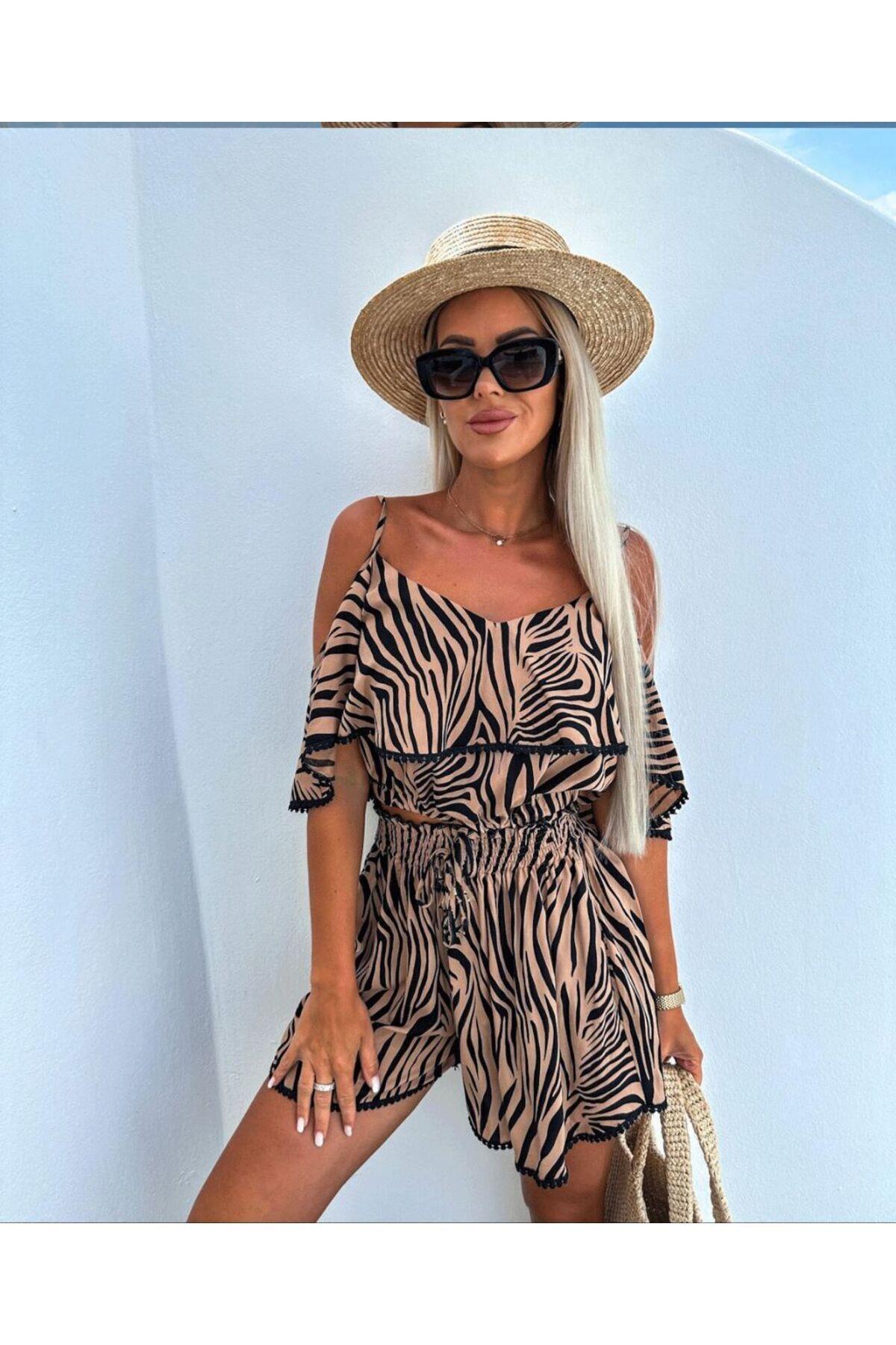 Zebra desen şortlu takım
