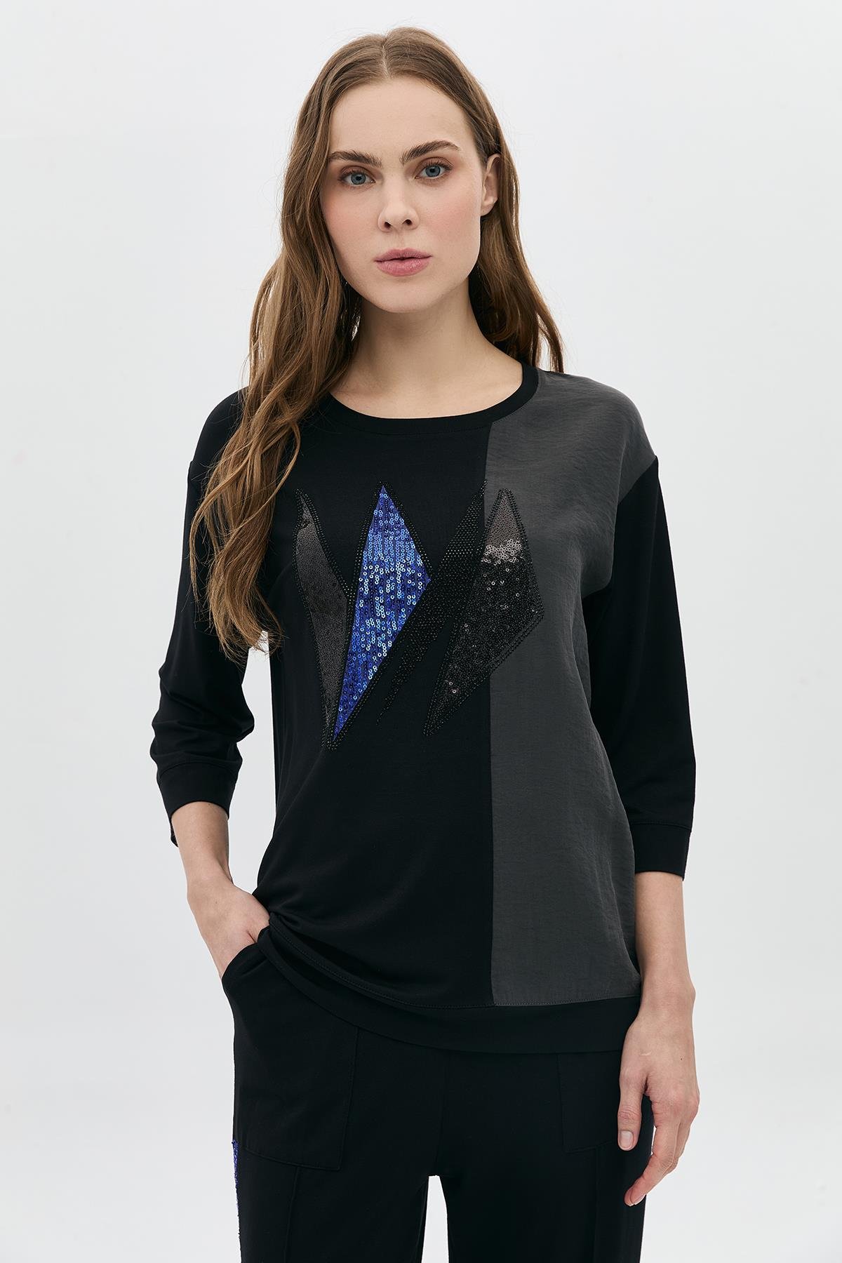 Desenli Bsn Taşlı Truvakar T-Shirt