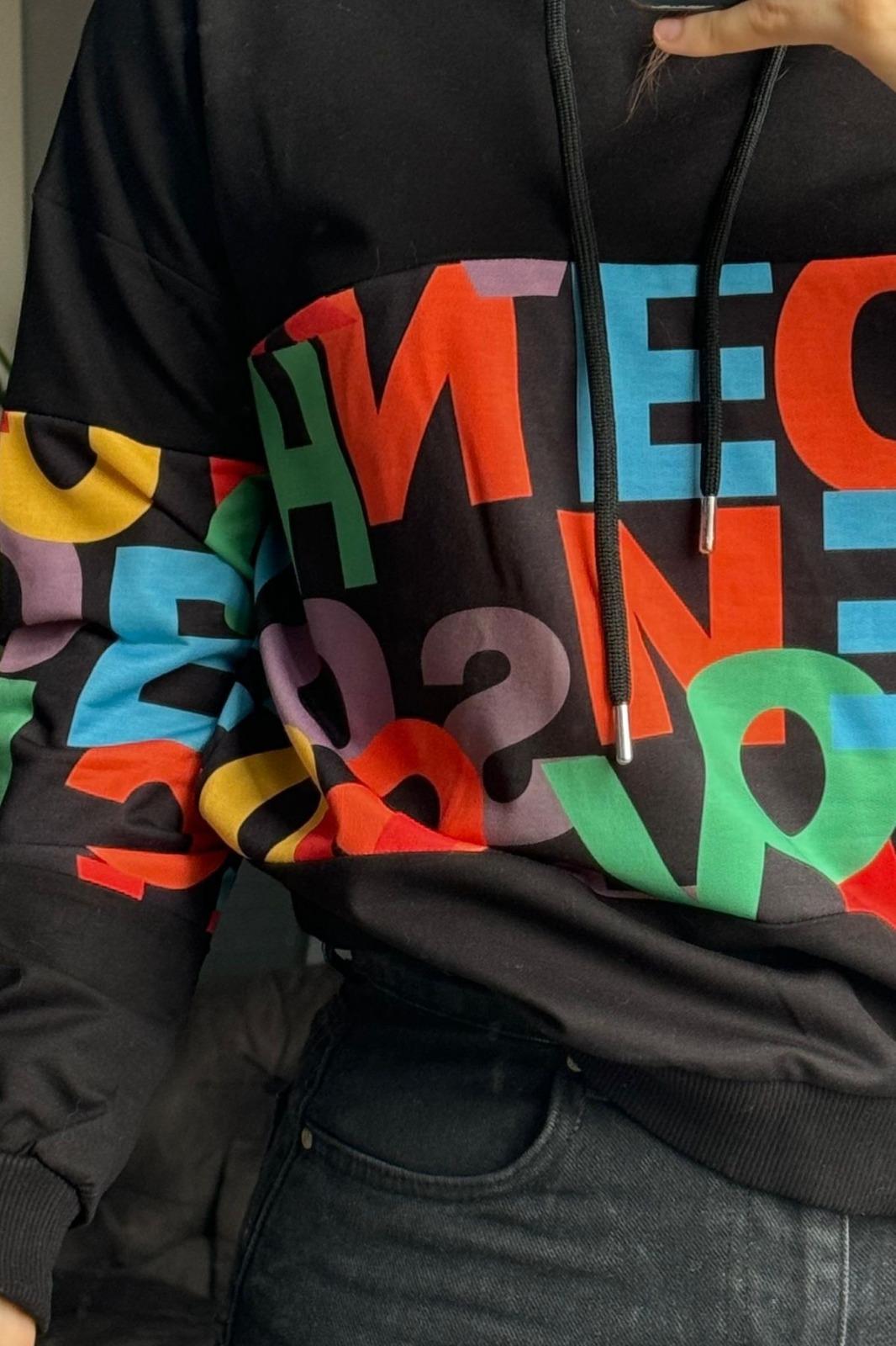 Dijital Harf Baskılı Kapşonlu Sweatshirt -SiyahSweatshirt