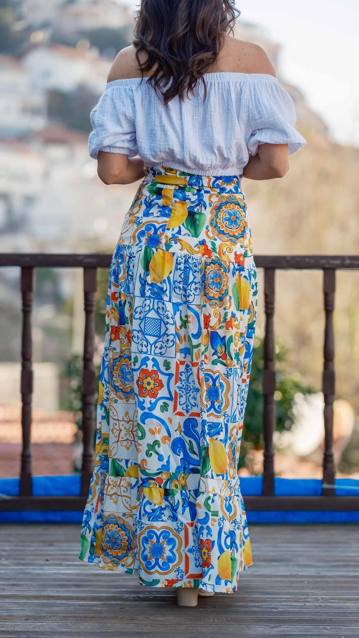 Beyaz Desenli Kuşaklı Etek