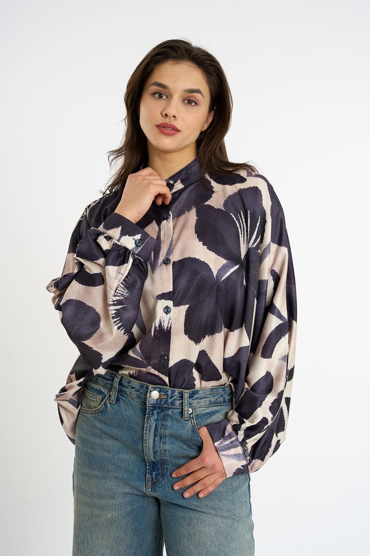 Patterned Satin Shirt | Black