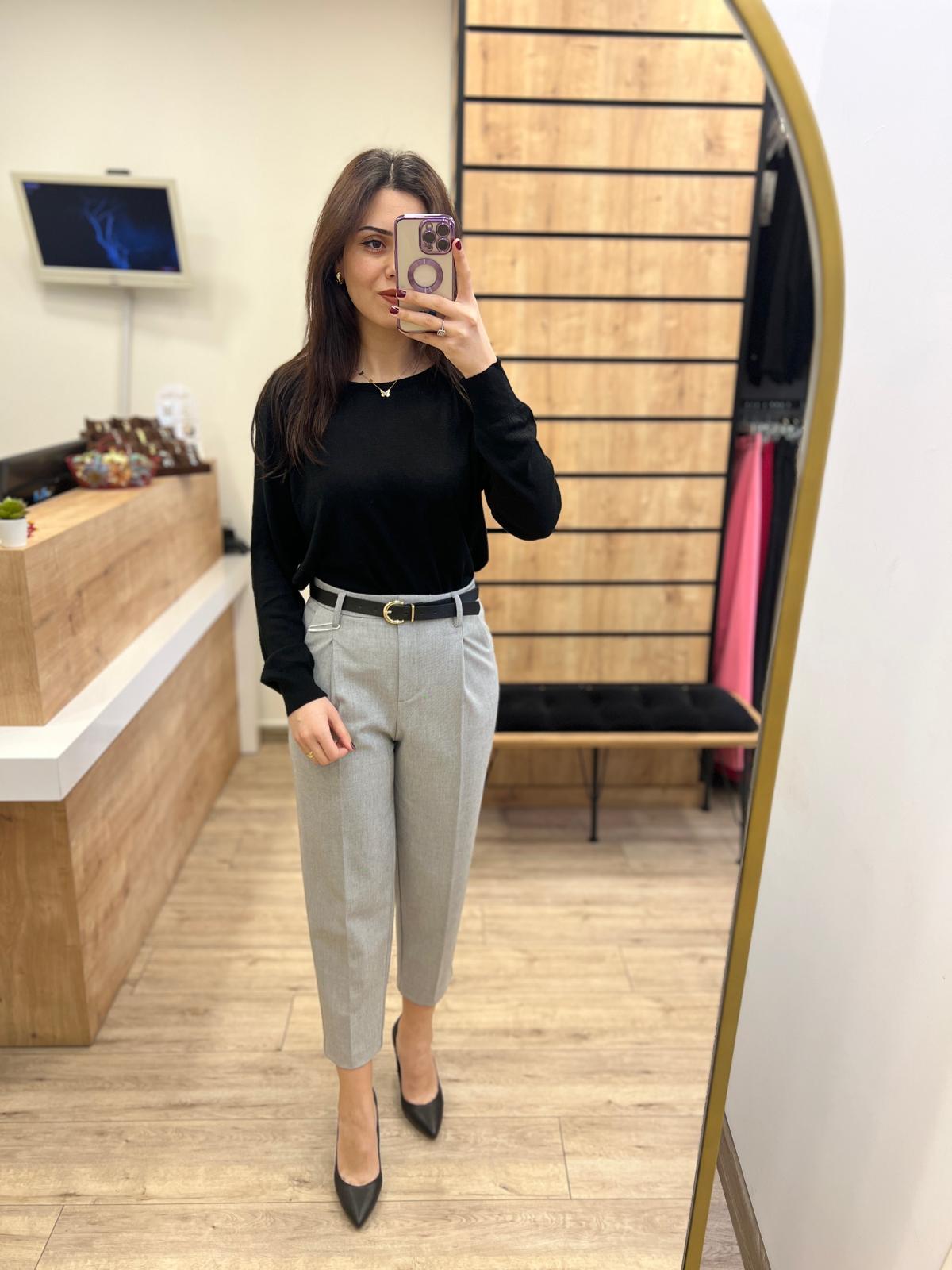 Gri Kemerli Havuç Fit Pantolon