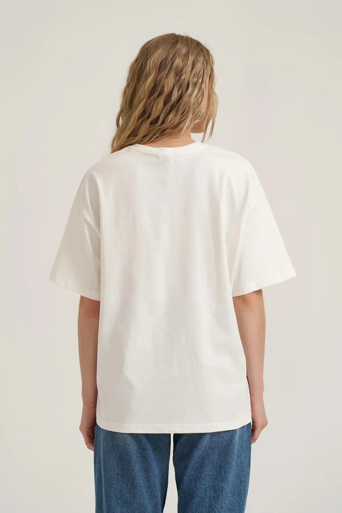 Beyaz Basic Oversize Tişört