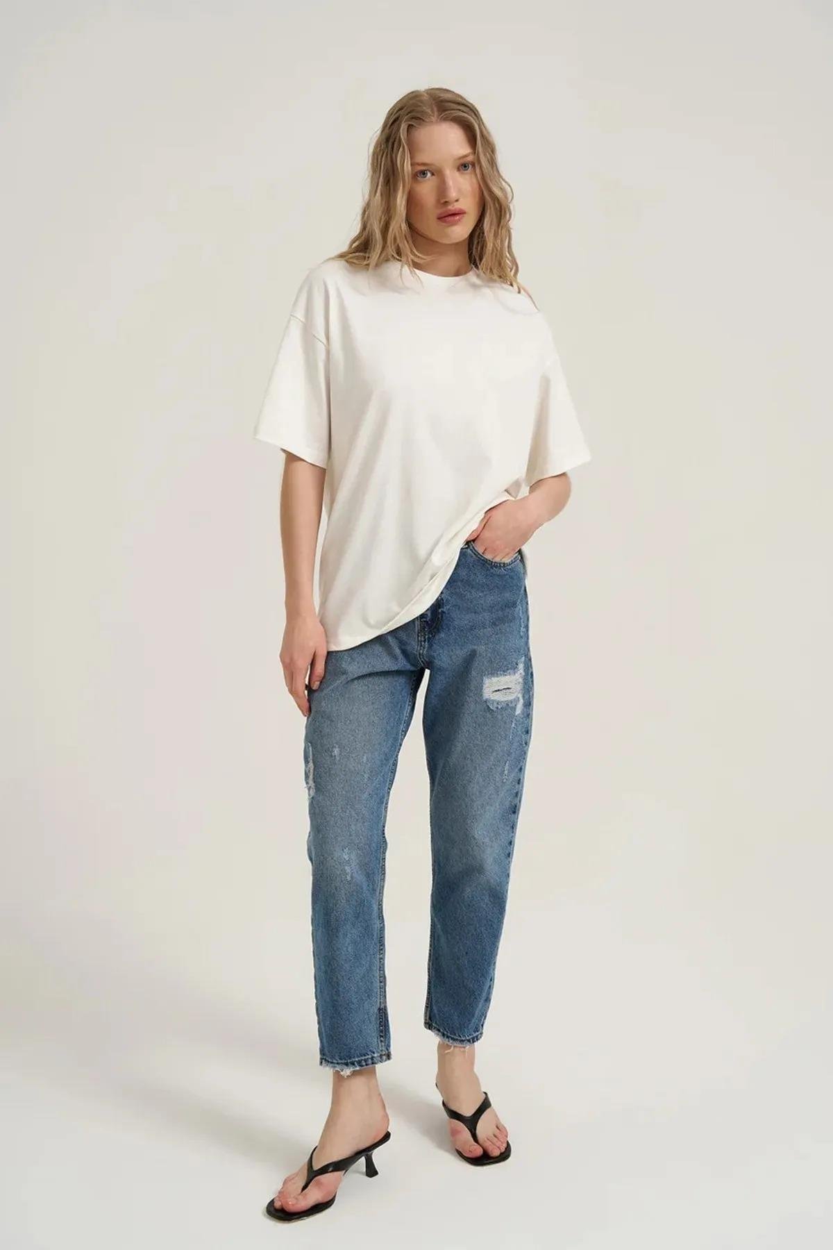 Beyaz Basic Oversize Tişört