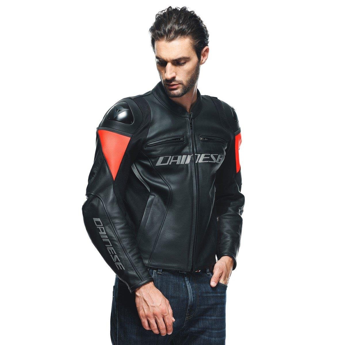 DAINESE  RACING 4 LEATHER BLACK FLUO REDDainese DERİ MONTLARDAINESE  RACING 4 LEATHER BLACK FLUO REDDAINESE  RACING 4 LEATHER BLACK FLUO RED