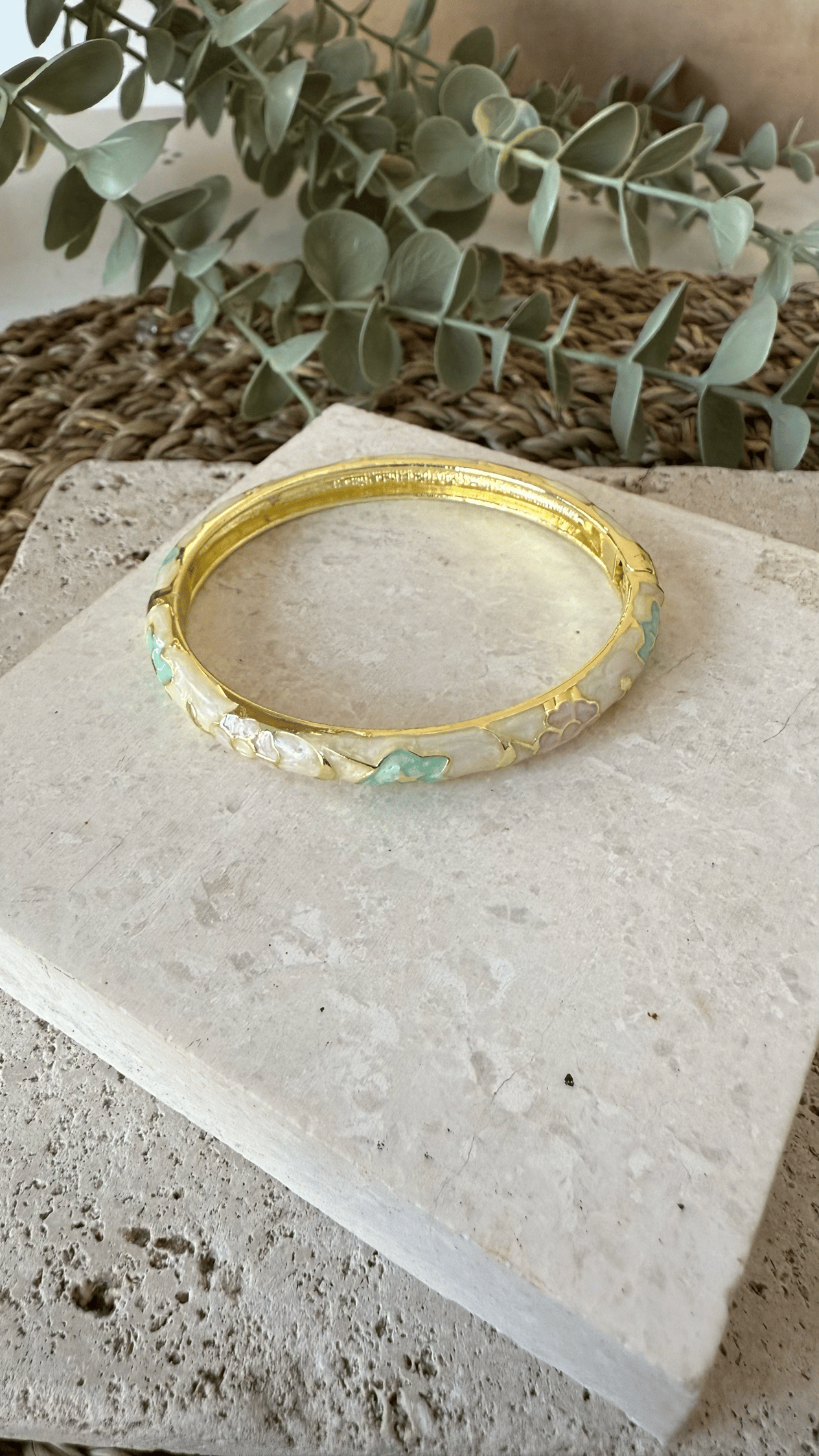 Gold Mineli Kelepçe Bileklik