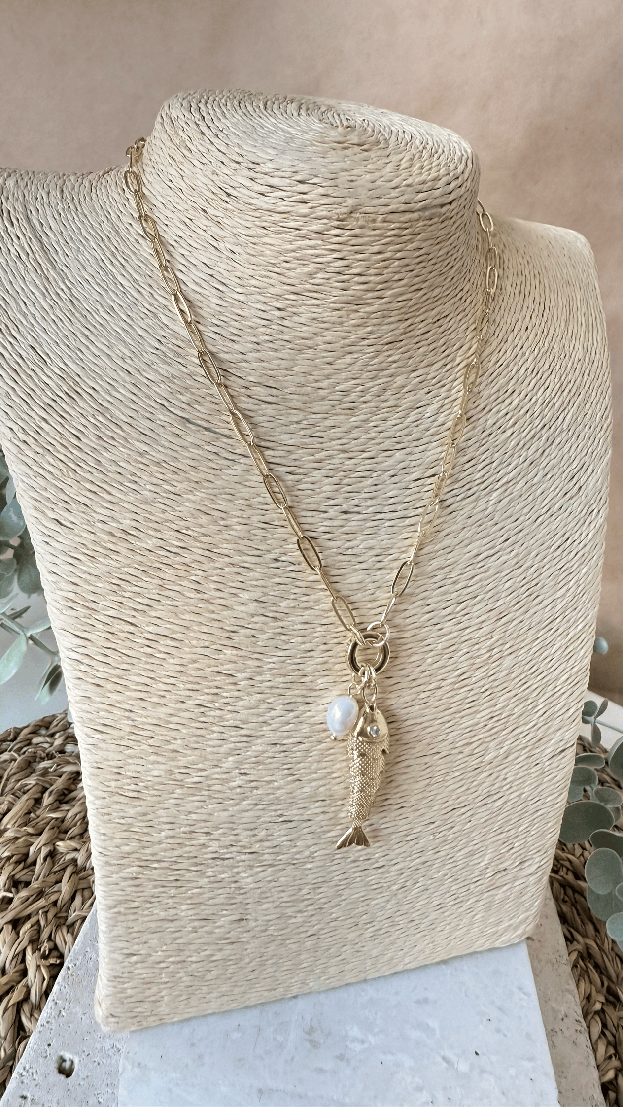 İthal Gold Balık Uçlu Kolye