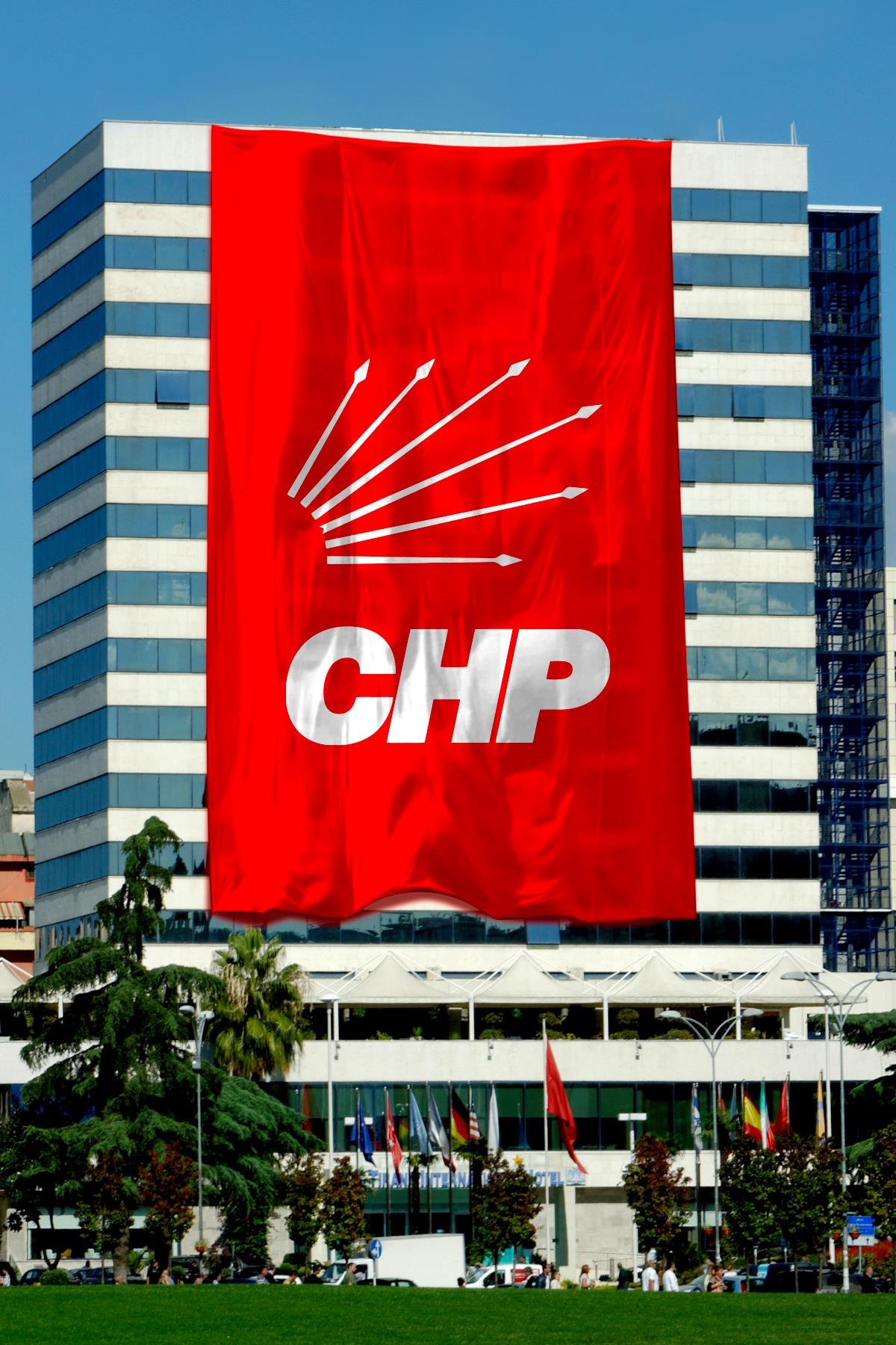 CHP Parti Bayrağı 8x12 mt. 1. Kalite Raşel Kumaş Bina Tipi