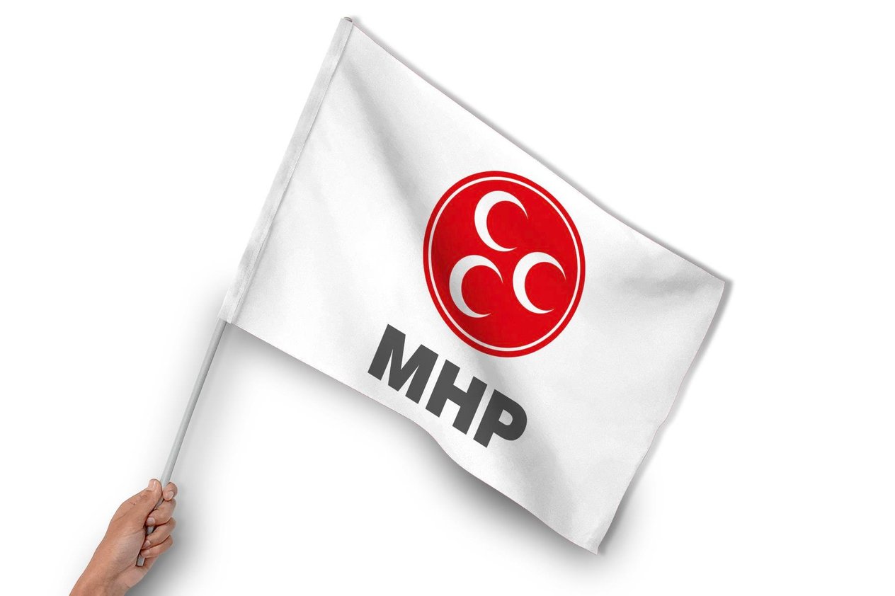 Sopalı MHP Parti Bayrağı (100 Adet) 1. Kalite Raşel Kumaş 50x75 cm