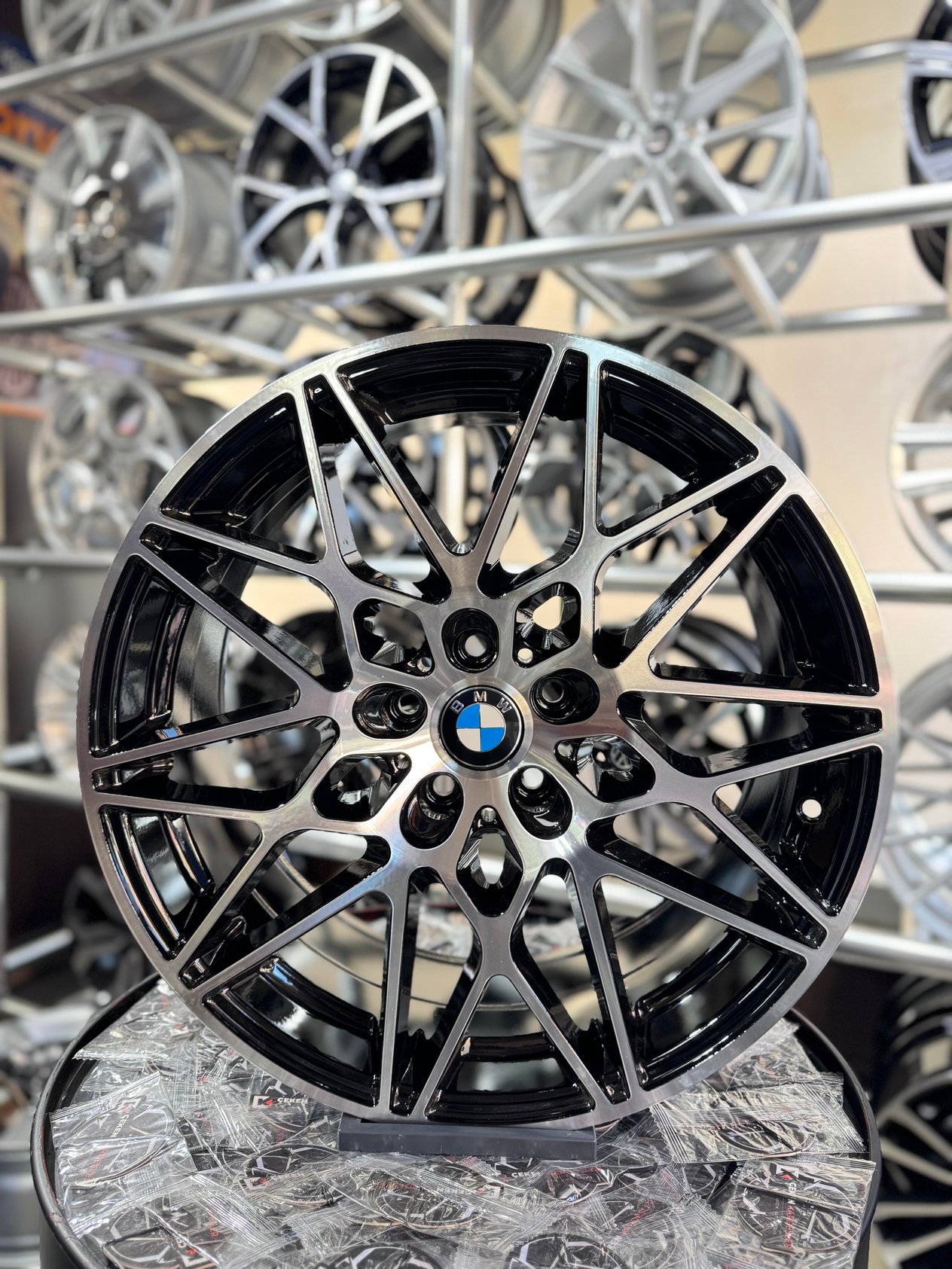 19'' 5x120 BMW F30 F32 M4 COMPETİTİON JANT MODELİ