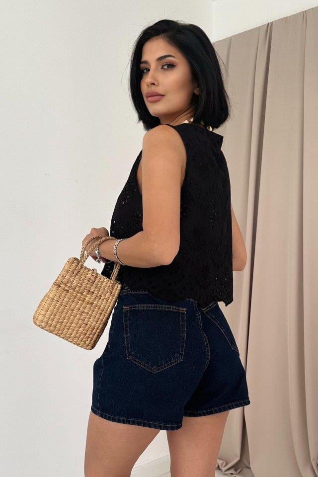 Siyah Sıfır Kol Brode Bluz