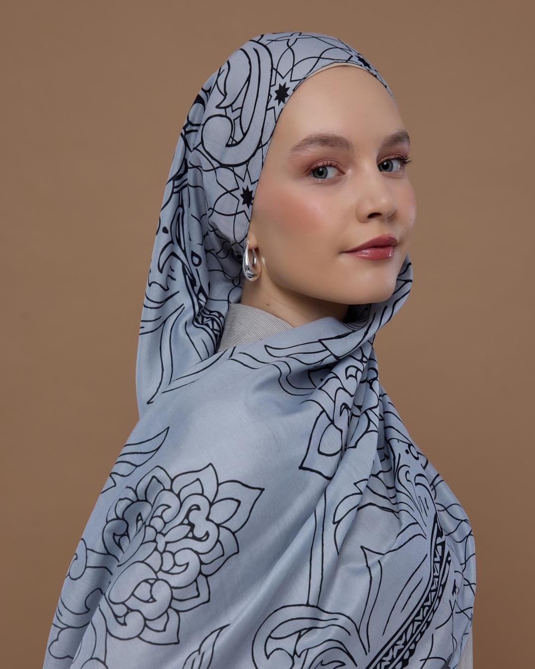 İnci & Siyah Efsunlu Desen Şal