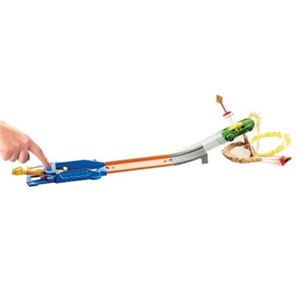 Hot Wheels Yüksek Atlayış Yarış Seti DNN77