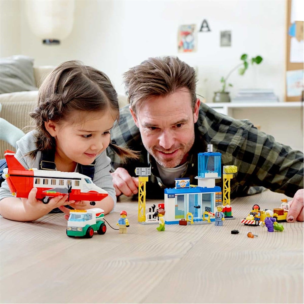 Lego City Airport Merkez Havaalanı 60261 Lego 60261