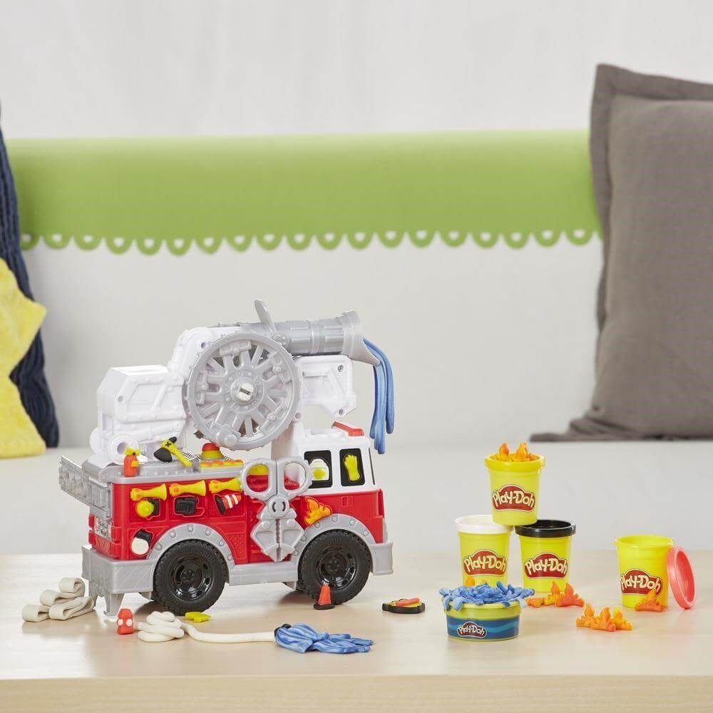 Play Doh Çalışkan İtfaiye Aracı E6103 Play Doh E6103
