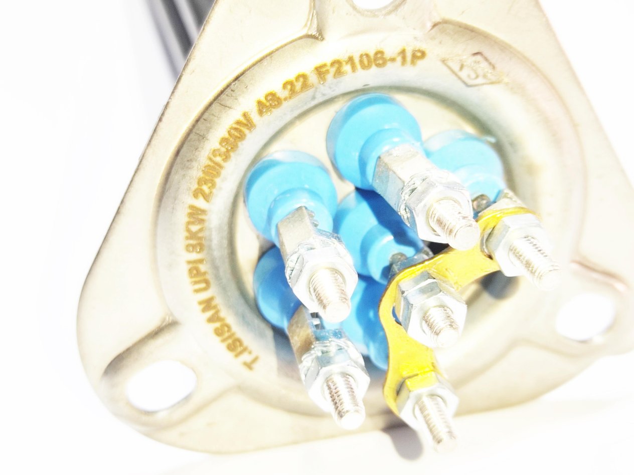 Teknik Isısan F2106-1P 8KW Üçgen flans Endüstriyel Mutfak ısıtıcı Rezistansı İNCOLAY 800 