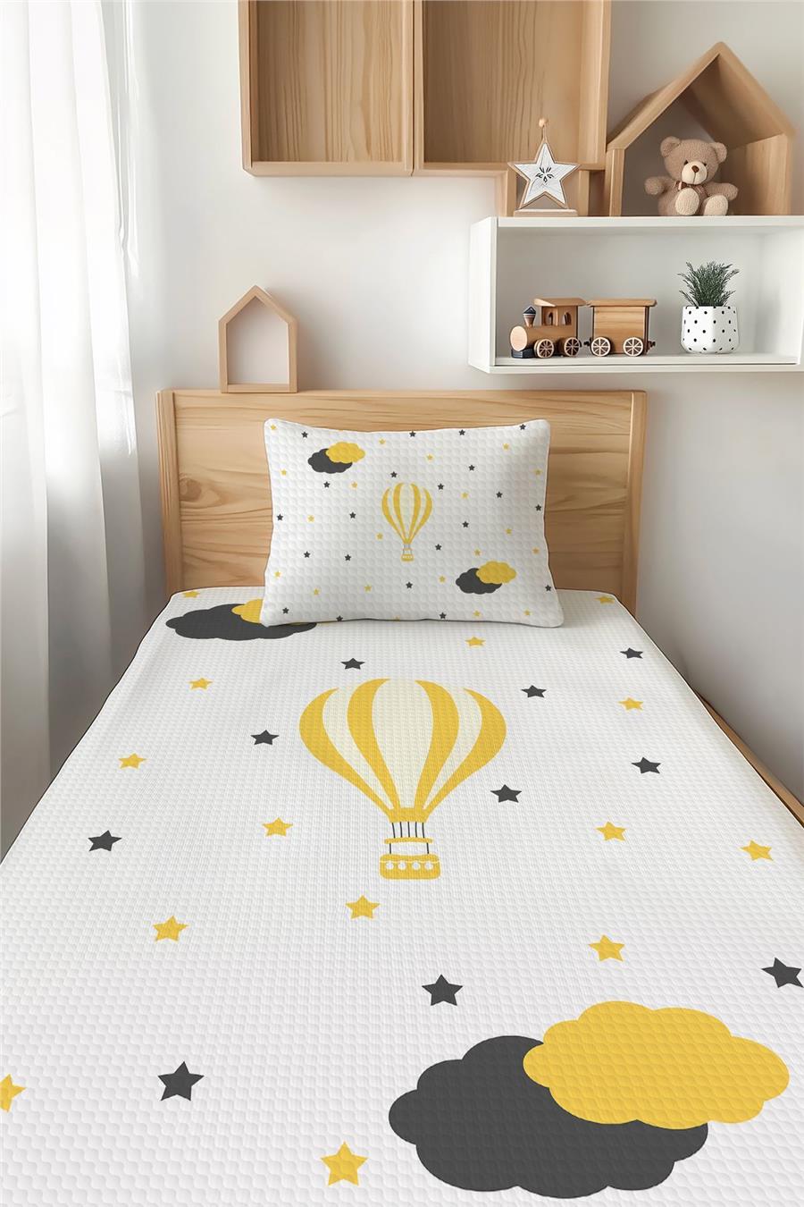 Sarı Uçan Balon Desenli Tek Kişilik Çocuk Pike Takımı Tlap-127