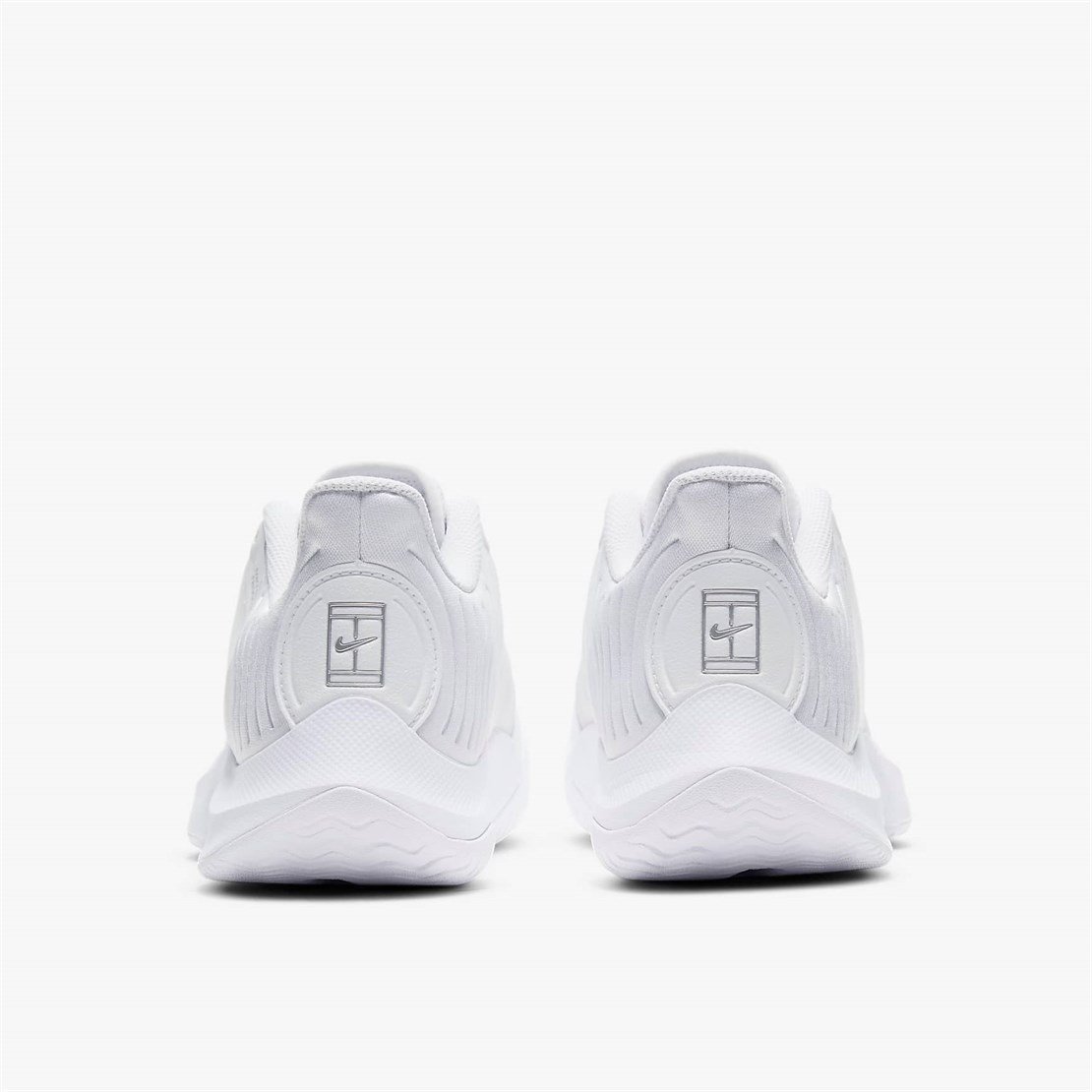 NikeNike Court Air Zoom GP Turbo Kadın Tenis Ayakkabısı