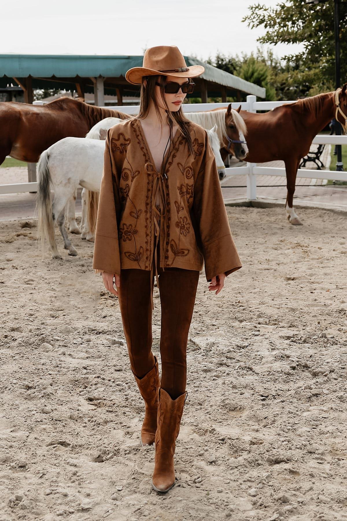Süzeneli Süet Hırka - Camel