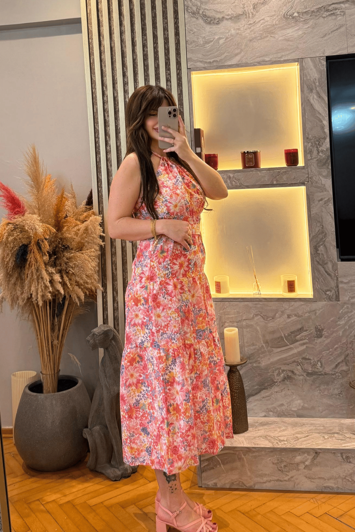 Halter Yaka İpli Beli Lastikli Midiboy Pembe Çiçekli Elbise
