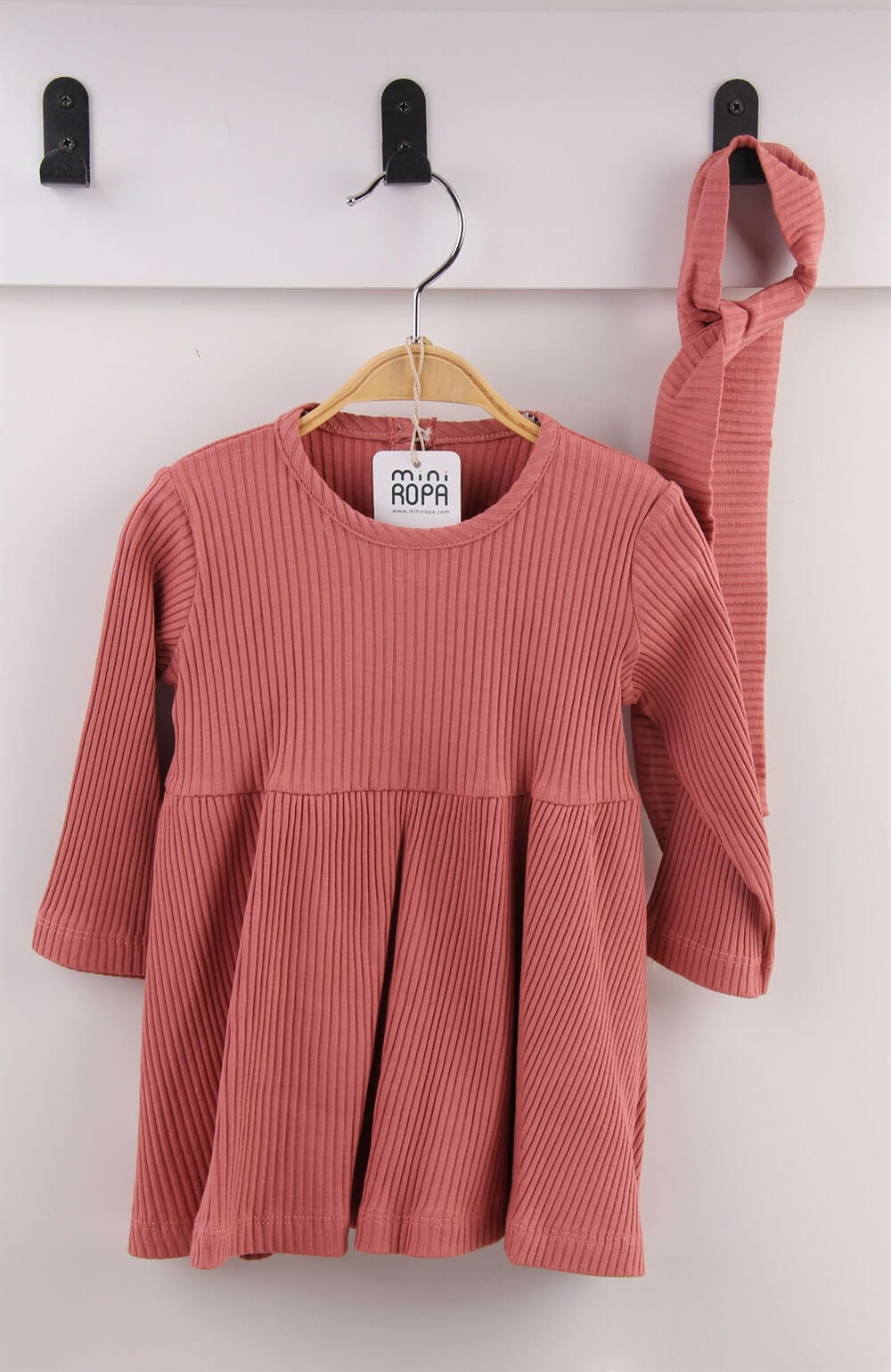 Organik Fitilli Kaşkorse Pembe Bandanalı Kız Bebek Elbisesi