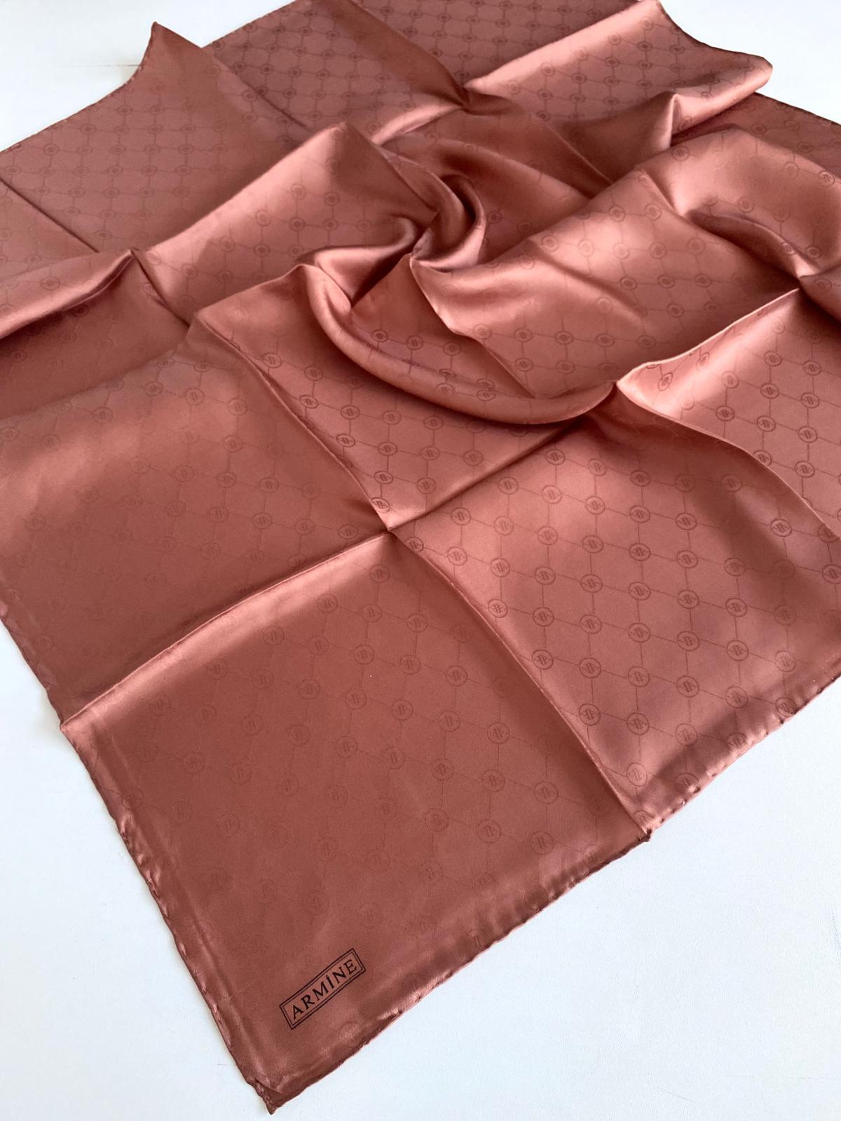 Armine Jakarlı İpek Eşarp 3368-171524 Şeftali Monogram Desen