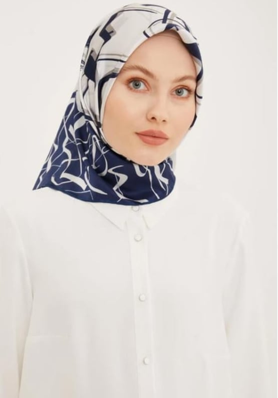 Armine Mavi Batik Desen Tivil İpek Eşarp IST8917-03