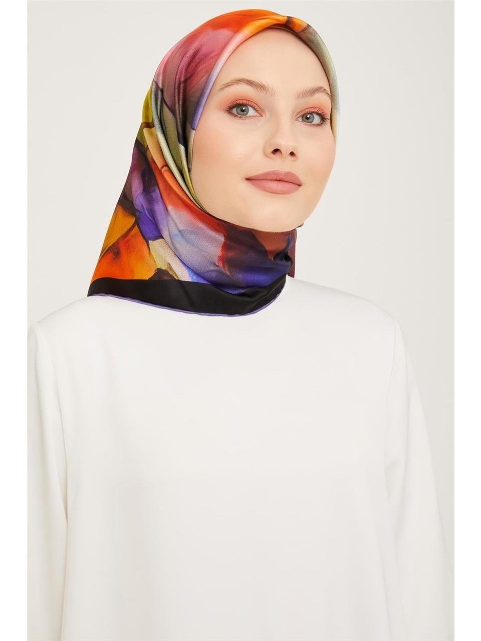 Armine Nostalji Sura İpek Eşarp 9014-31 Siyah Karışık Desen
