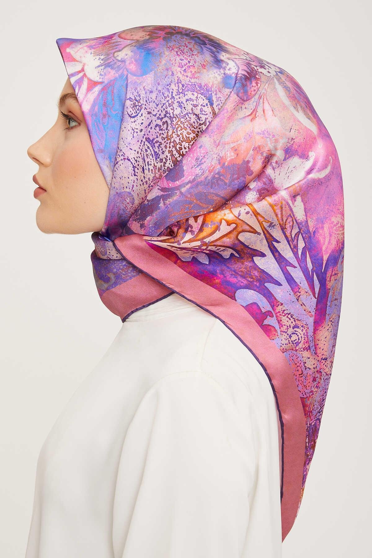 Armine Pembe Vintage Desenli Tivil İpek Eşarp 9041-02