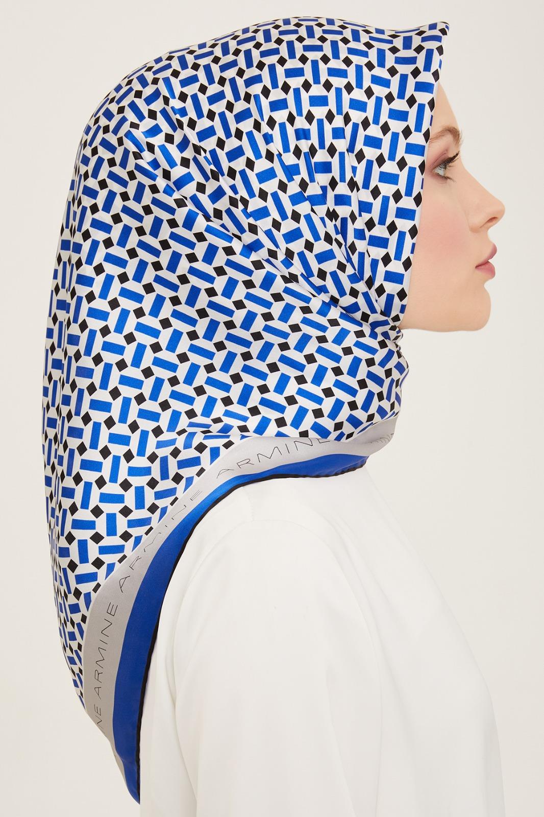 Armine Saks Mavi-Siyah Geometrik Desen Tivil İpek Eşarp 9151-38