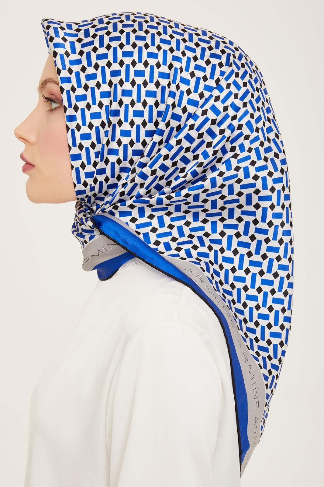 Armine Saks Mavi-Siyah Geometrik Desen Tivil İpek Eşarp 9151-38
