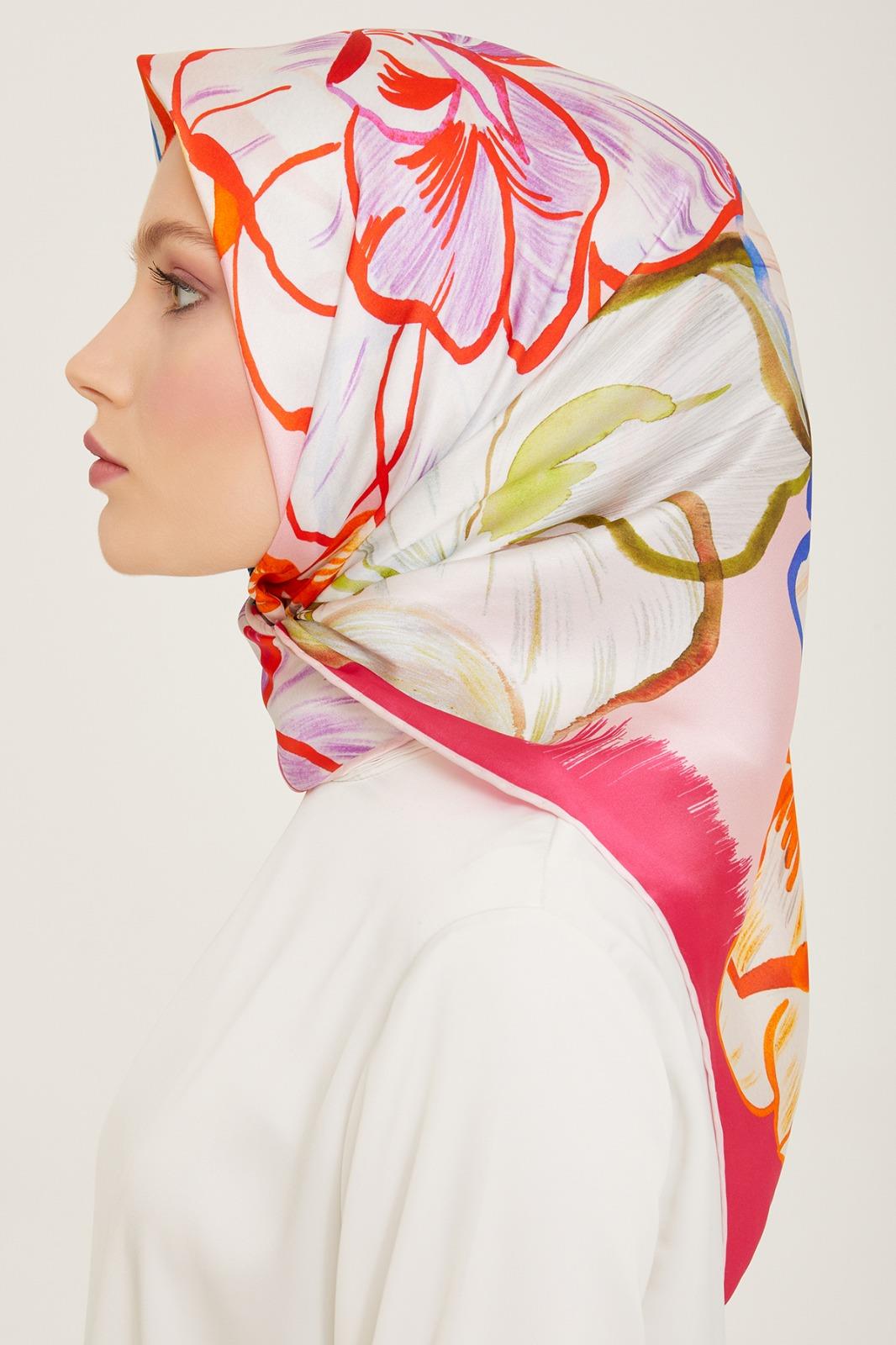 Armine Şeker Pink Flower Pattern Twill Silk Scarf 9110-33